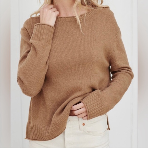 Jenni Kayne Sweaters - Jenni Kayne Everyday Sweater Camel size Small